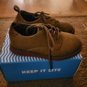 OshKosh Lace-up Brown Dress Shoes - Toddler Size 9